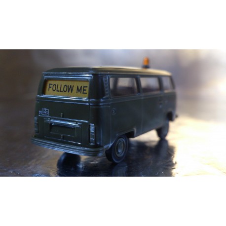 Brekina 33200 VW T2 - FOLLOW ME - Military Personnel Bus
