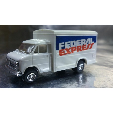 Trident 90104 FedEx Delivery Vehicle