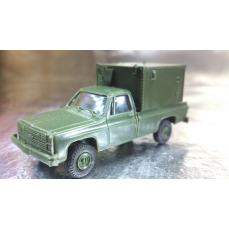 Trident 90006 US Military Transport Vehicle with Removable Load