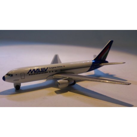 * Herpa Wings (Magic) 470070 Malév Boeing 767-200