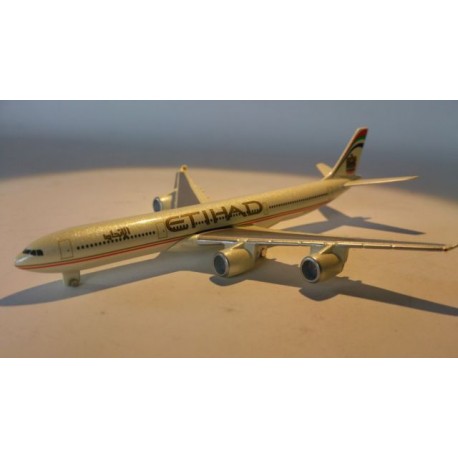 * Herpa Wings 470117 Etihad Airways Airbus A340-500