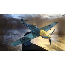 * Oxford 81AC002S  Deutsche Luftwaffe Messerschmitt BF 109E-4 (ohne Hakenkreuz / without swastika)