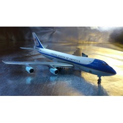 * Herpa Wings 502511-002  United States Boeing 747-200 "Air Force One"