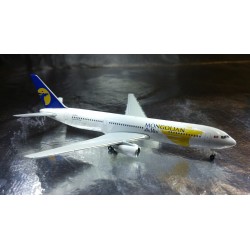 * Herpa Wings 523905  MIAT - Mongolian Airlines Boeing 767-300 - JU-1011