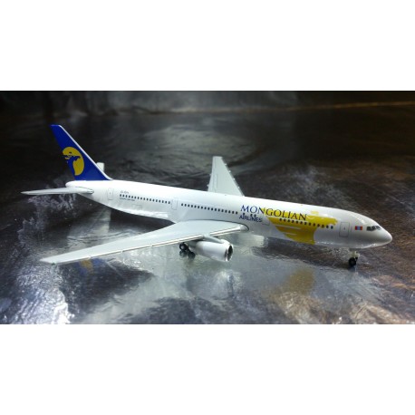 * Herpa Wings 523905  MIAT - Mongolian Airlines Boeing 767-300 - JU-1011