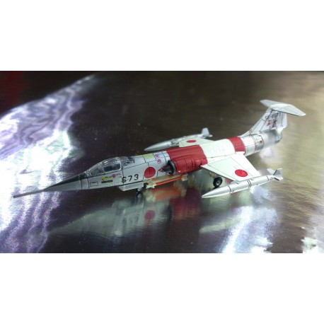 * Herpa Wings 552165  JASDF-203rd Hikotai, Komatsu AB Lockheed F-104J Starfighter