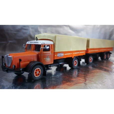 * Herpa Trucks 153690  Buessing 8000 curtain canvas semitrailer "TCH"