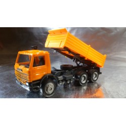 * Herpa Trucks 306539  Scania 82 M dump semitrailer