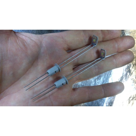 * Herpa Electrics 053532 Street and Parking lot Lights - big light (2) 1:87 Scale 3 volts