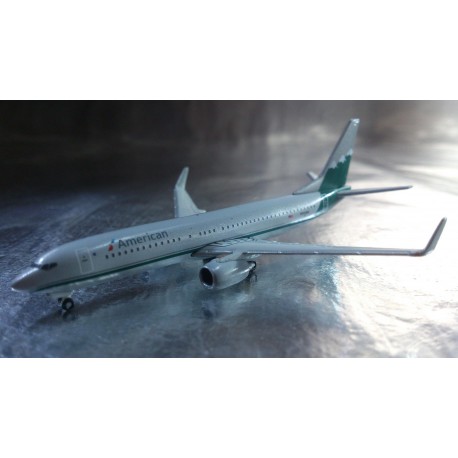 * Herpa Wings 529372  American Airlines® Boeing 737-800 - Reno Air Heritage Livery