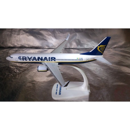 * Herpa Snap Fit 609395  Ryanair Boeing 737-800