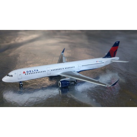 * Herpa Wings 529617  Delta Air Lines Airbus A321