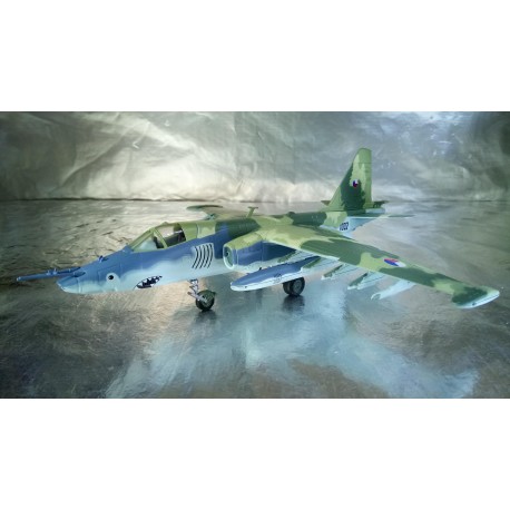 * Herpa Wings 82MLCZ7205  Czech Air Force Sukhoi SU-25K “Frogfoot” 32nd zTL