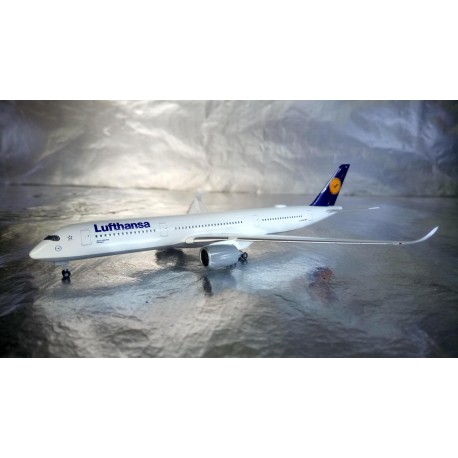 * Herpa Wings 529037-001  Lufthansa Airbus A350-900 XWB