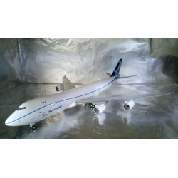 * Herpa Wings 553858  Boeing 747-8F "Lite" Flight Test Livery