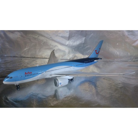 * Herpa Wings 557122  Arke Boeing 787-8 Dreamliner