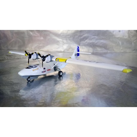 * Herpa Wings 557009  Chilean Air Force Consolidated Vultee PBY-5A Catalina "Manu Tara"