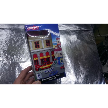 * Herpa City 800075 Fire Department with rescue vehicle