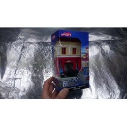 * Herpa City 800068 Doner Take Away with BMW X6 die-cast model 
