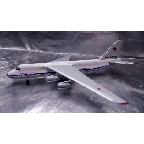 * Herpa Wings 530095  Russian Air Force Antonov AN-124