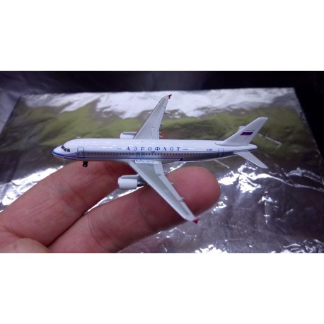 * Herpa Wings 525930  Aeroflot Retrojet Airbus A320