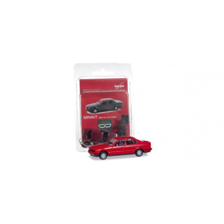 * Herpa Minikit 012201-004  Herpa BMW 5, flame red