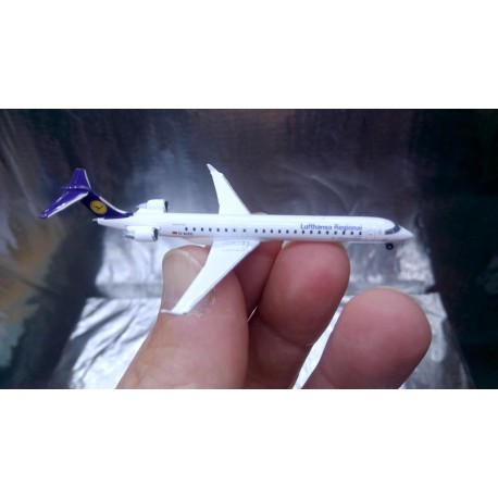 * Herpa 531337  Lufthansa Regional (Cityline) Bombardier CRJ-900 "25 Years CRJ" - D-ACKD