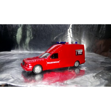* Herpa Cars 044912  Mercedes-Benz Binz W210 KTW "fire department", red