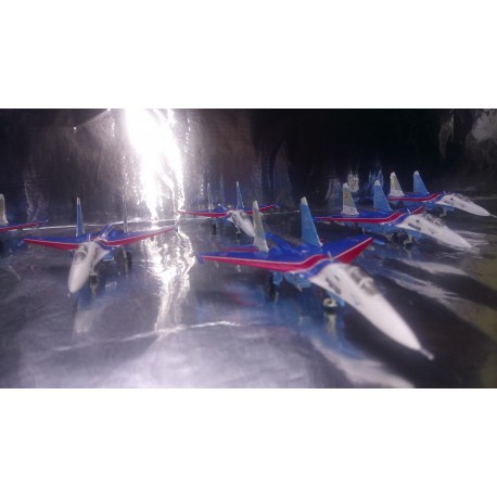 * Herpa Wings 556385  Russian Knights Aerobatic Team Sukhoi SU-27