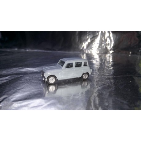 * Herpa Cars 020190-003  Renault R4, light blue