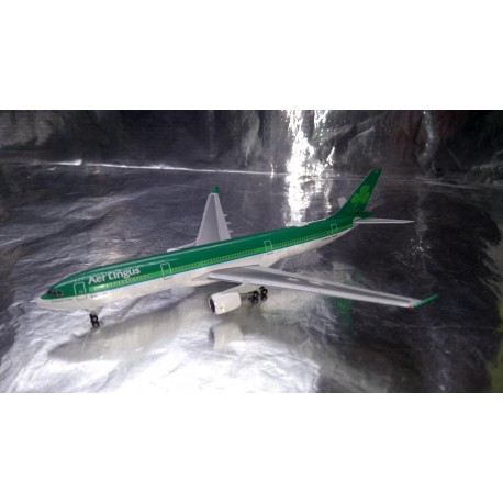 * Herpa Wings 531818  Aer Lingus Airbus A330-300 – EI-FNH "Laurence O' Toole / Lorcan Ó Tuathail"