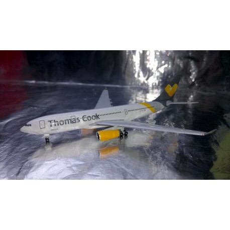 * Herpa Wings 528979 Thomas Cook Airlines Airbus A330-200 1:500 Metal Model