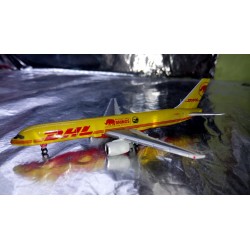 * Herpa Wings 529976  DHL Air Boeing 757-200F "Eliska´s Return to Africa"
