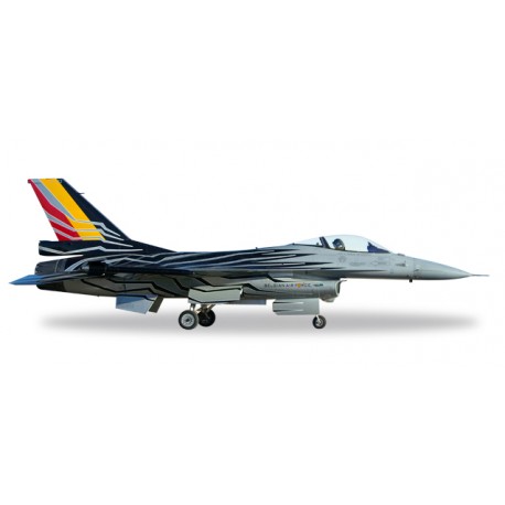 * Herpa Wings 580137  Belgian Air Force Lockheed Martin F-16AM Fighting Falcon - F-16 Solo Display Team