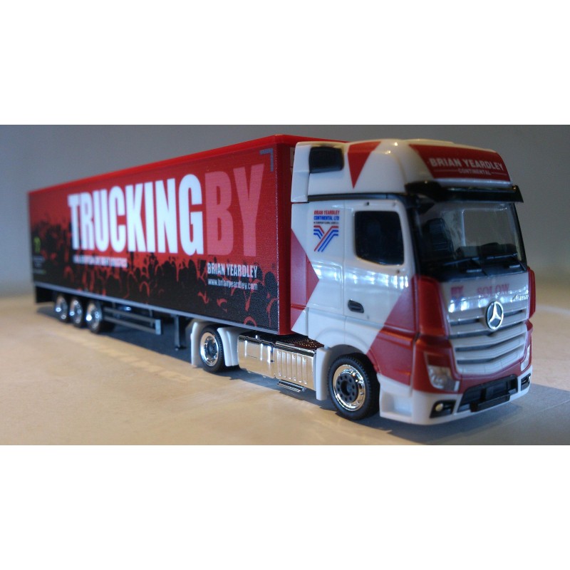Camion Miniature Mercedes-Benz Actros L échelle 1:87 - Modèle Collection Herpa, Fabriqué En Allemagne