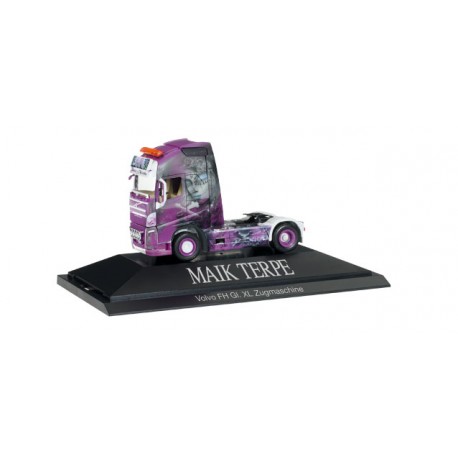 * Herpa Trucks 110815  Volvo FH Gl. XL Solo-Zugmaschine"Maik Terpe", PC