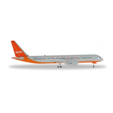 * Herpa Wings 528931  Aviastar-TU Tupolev TU-204C