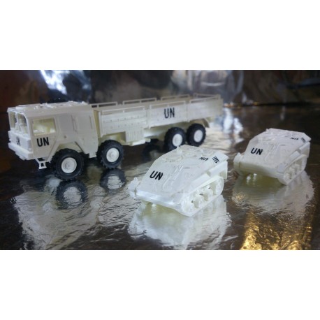 * Herpa Military United Nations Livery Man 454 Truck and 2 Wiesel Vehicles + TOW